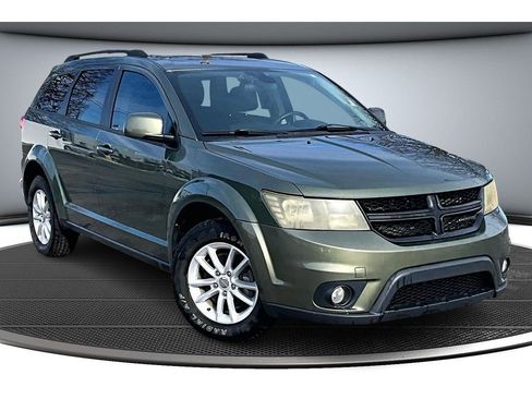 Used 2018 Dodge Journey SXT w/ Safe & Sound Group image 13