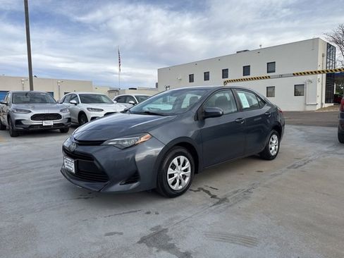 Used 2018 Toyota Corolla L image 2