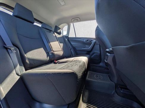 Used 2024 Toyota RAV4 LE AWD/4WD image 18