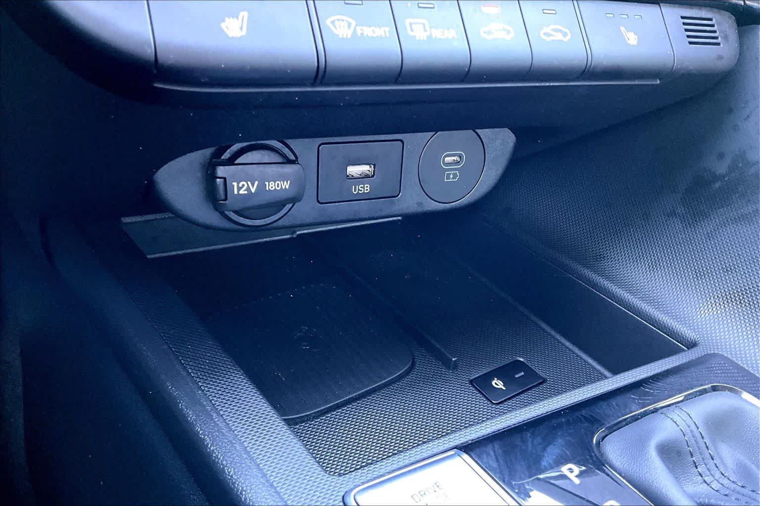 Used 2024 Hyundai Elantra SEL w/ Convenience Package FWD image 34