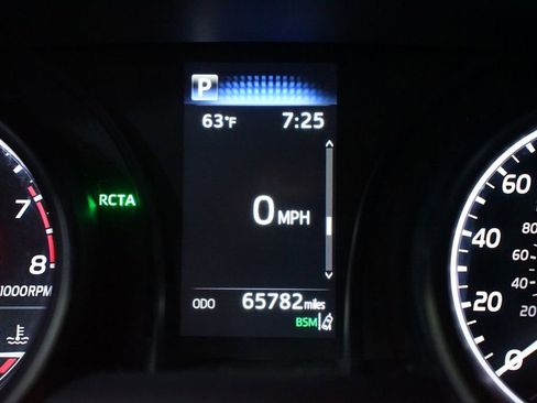 Certified 2021 Toyota Camry SE w/ Convenience Package FWD image 17