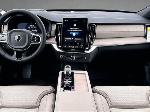 New 2026 Volvo XC90 T8 Ultra w/ Protection Package Premier AWD/4WD image 6