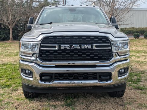 Used 2024 RAM 2500 Big Horn image 9