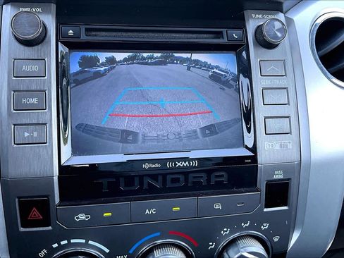 Used 2018 Toyota Tundra SR5 AWD/4WD image 26