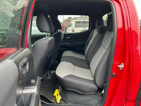 Used 2023 Toyota Tacoma TRD Sport w/ Advanced Technology Package AWD/4WD image 25