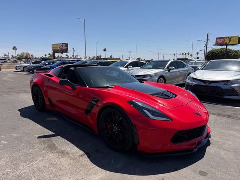 Used 2015 Chevrolet Corvette Z06 w/ 3LZ Preferred Equipment Group RWD image 17