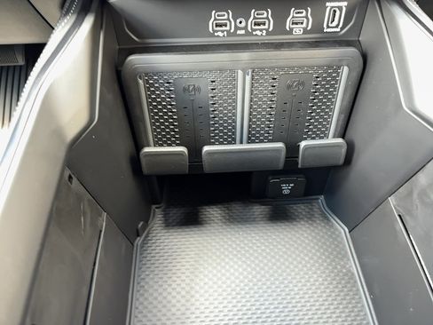 New 2026 RAM 2500 Rebel w/ Rebel Level 2 Equipment Group AWD/4WD image 33