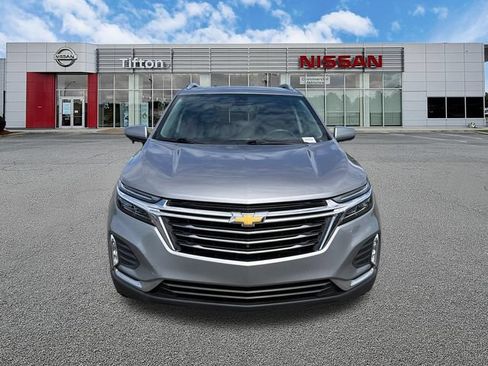 Used 2023 Chevrolet Equinox Premier AWD/4WD image 2