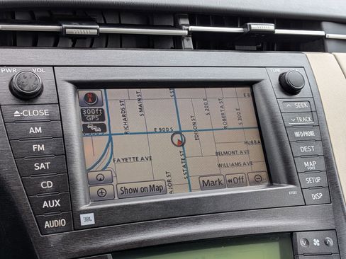 Used 2011 Toyota Prius Four w/ Navigation Pkg image 23