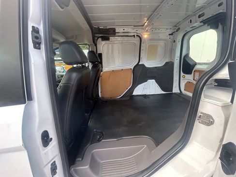 Used 2019 Ford Transit Connect XL image 31