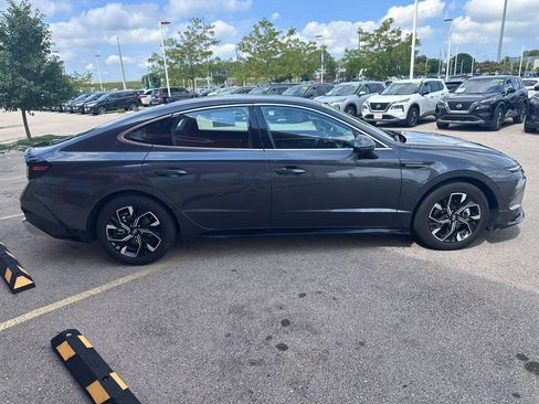 Used 2025 Hyundai Sonata SEL FWD image 4