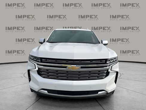 Used 2023 Chevrolet Suburban Premier image 8