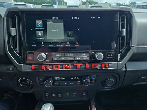 Used 2025 Nissan Frontier PRO-4X w/ Pro Convenience Package AWD/4WD image 14