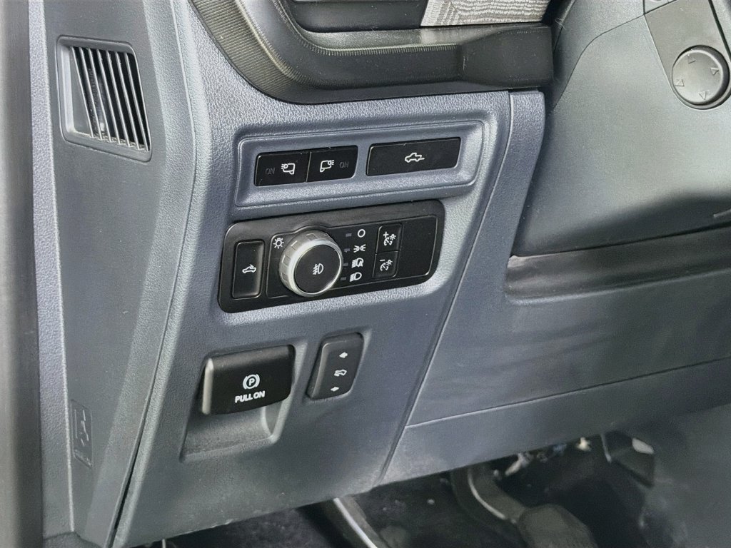 Used 2023 Ford F150 Platinum w/ Equipment Group 701A High AWD/4WD image 13