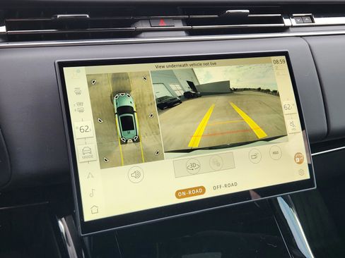 New 2026 Land Rover Range Rover Sport Dynamic SE AWD/4WD image 13