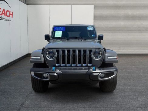 Used 2023 Jeep Wrangler Unlimited Sahara w/ Cold Weather Group AWD/4WD image 5