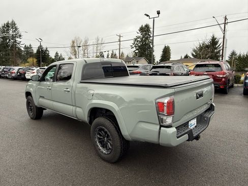 Used 2023 Toyota Tacoma TRD Sport image 3