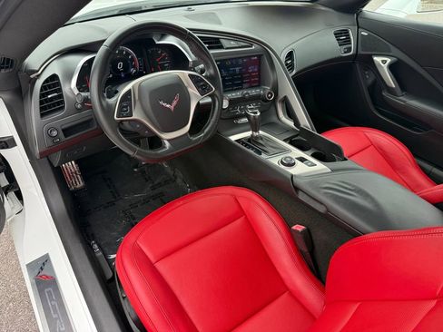 Used 2018 Chevrolet Corvette Stingray Coupe w/ 1LT RWD image 12