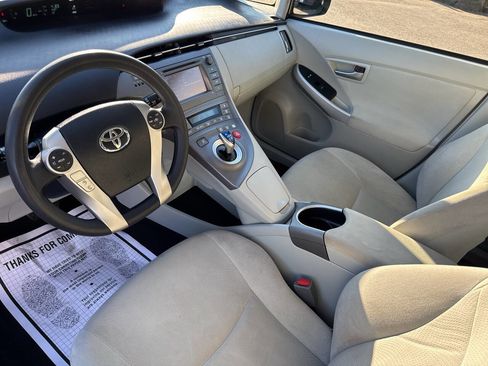 Used 2014 Toyota Prius Two image 29