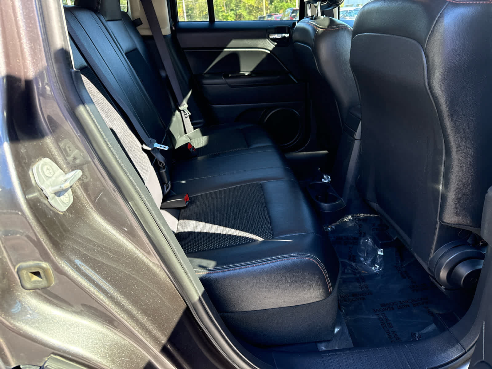 Used 2016 Jeep Patriot 75th Anniversary w/ Power Value Group AWD/4WD image 14