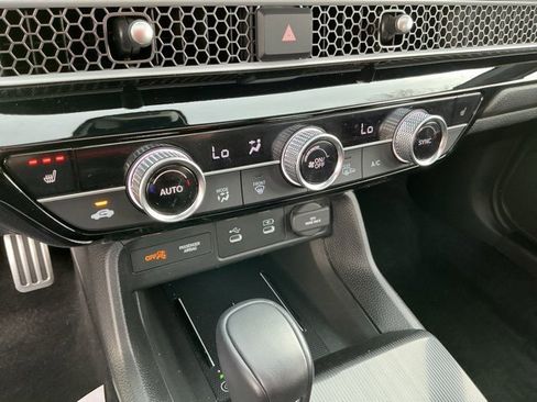 Used 2025 Honda Civic Sport Touring image 26