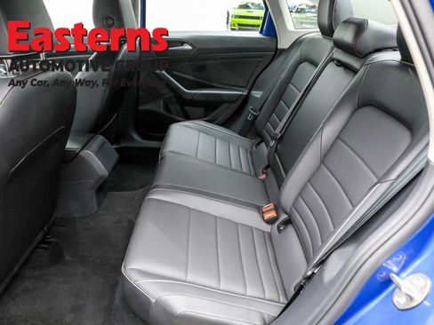 Used 2024 Volkswagen Jetta SE image 20