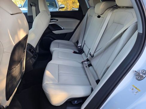 Used 2025 Audi Q5 Premium Plus w/ Premium Plus AWD/4WD image 9