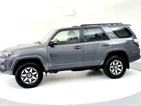 Certified 2023 Toyota 4Runner TRD Off-Road Premium w/ Moonroof Package AWD/4WD image 3