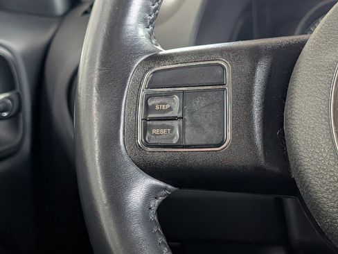 Used 2017 Jeep Patriot High Altitude image 18