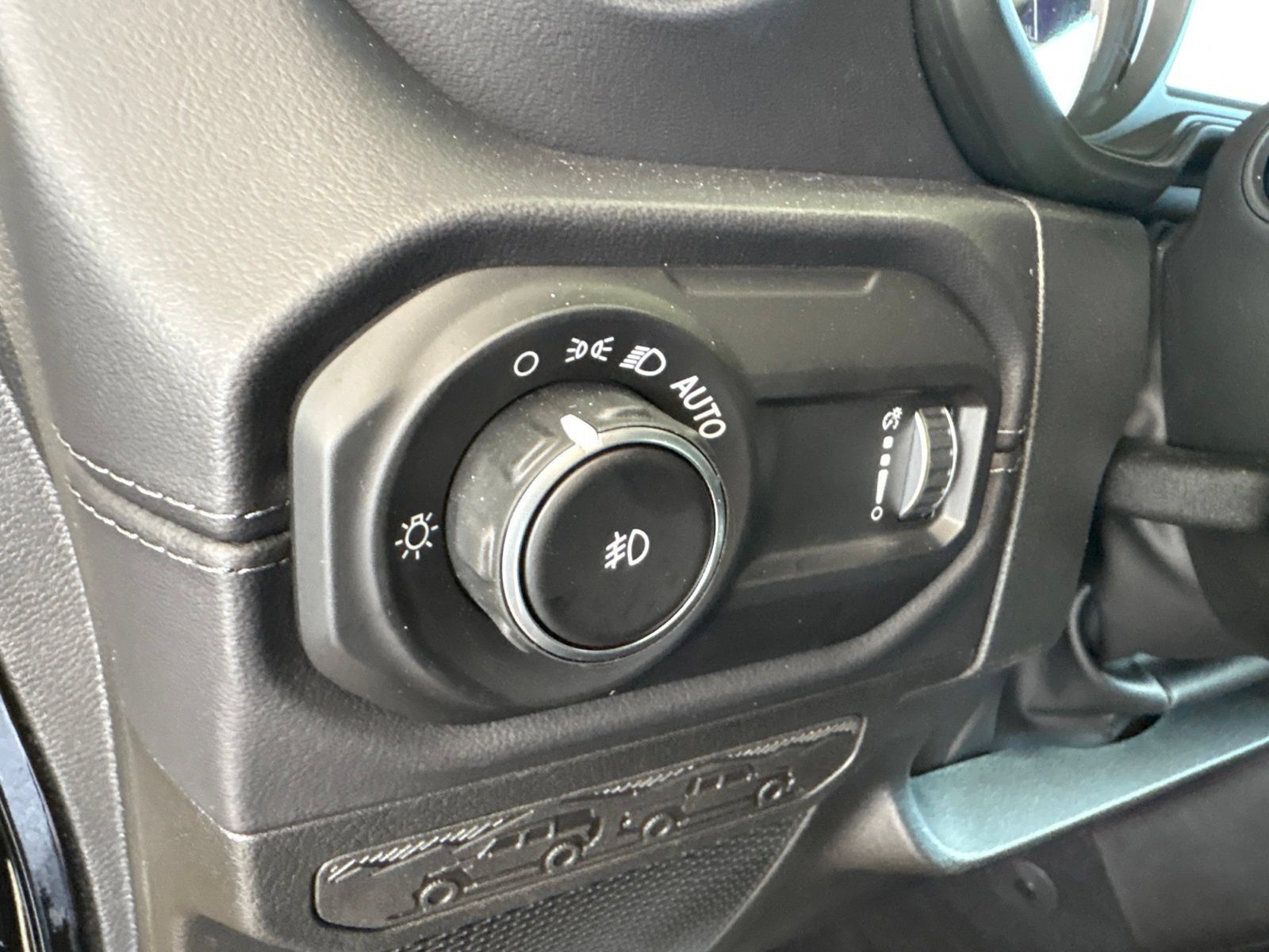 New 2026 Jeep Wrangler Unlimited Sahara AWD/4WD image 12