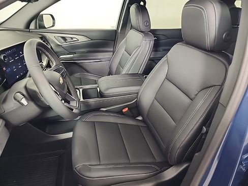 New 2026 Chevrolet Traverse LT w/ Driver Confidence Package image 16