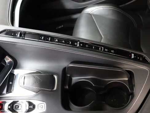 Certified 2020 Chevrolet Corvette Stingray Coupe w/ Z51 Performance Package image 15