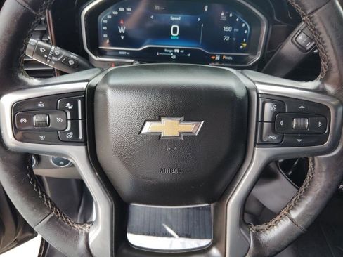 Used 2022 Chevrolet Silverado 1500 LT AWD/4WD image 20