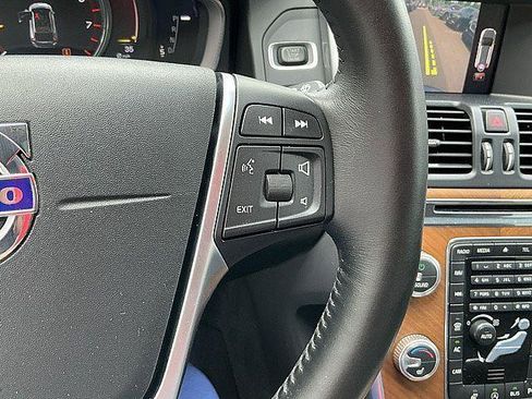 Used 2017 Volvo XC60 T6 Inscription w/ Climate Package AWD/4WD image 29
