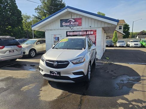 Used 2018 Buick Encore Preferred FWD image 4