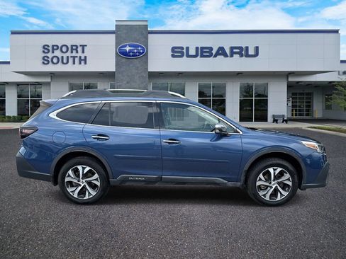 Used 2022 Subaru Outback Touring AWD/4WD image 2