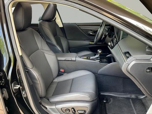 Used 2024 Lexus ES 350 w/ Premium Package FWD image 29