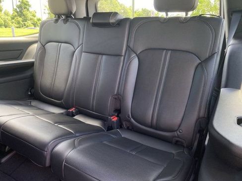 New 2024 Jeep Wagoneer Base w/ Convenience Group I image 25