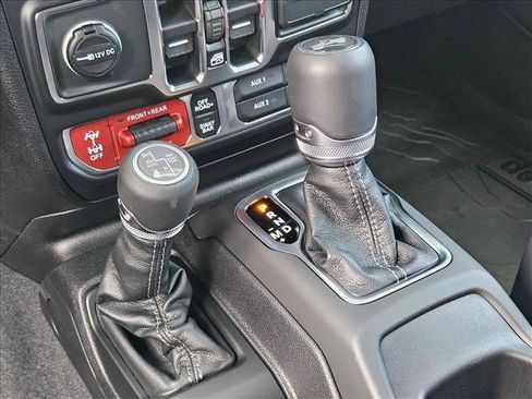 New 2026 Jeep Wrangler Unlimited Rubicon AWD/4WD image 13