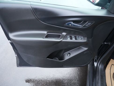 Used 2019 Chevrolet Equinox LT image 19