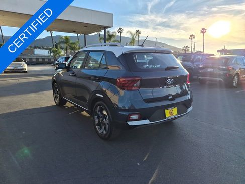 Used 2025 Hyundai Venue Limited image 5