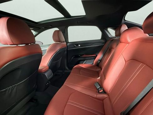 Used 2025 Kia K5 GT-Line w/ GT-Line Premium Package image 29