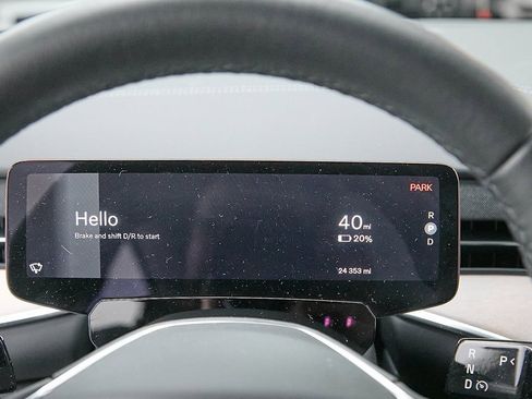 Certified 2025 Volvo EX90 Ultra image 33