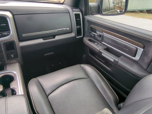 Used 2016 RAM 1500 Limited image 15