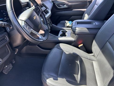 Used 2024 Chevrolet Suburban LT image 10