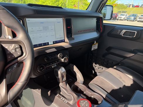 Used 2024 Ford Bronco Raptor AWD/4WD image 22