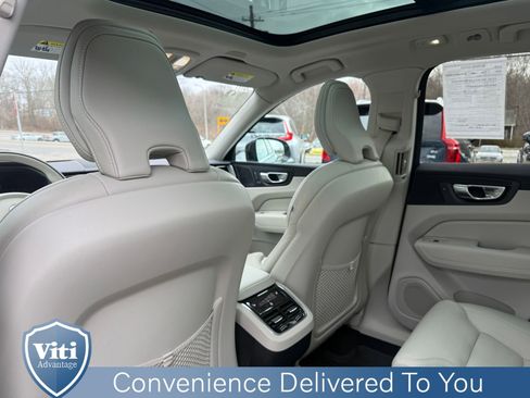 Certified 2023 Volvo XC60 B6 Ultimate w/ Protection Package Premier AWD/4WD image 21