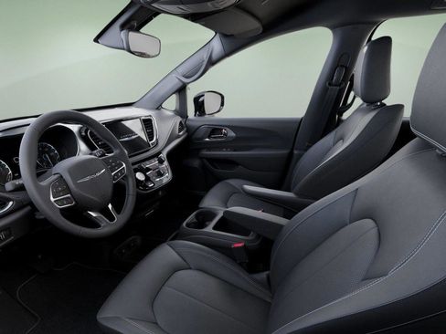 New 2026 Chrysler Pacifica Select image 12