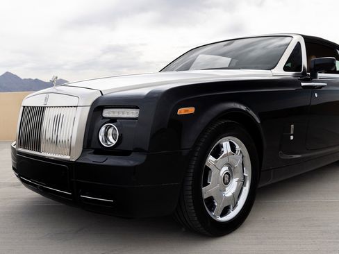 Used 2009 Rolls-Royce Phantom Drophead Coupe RWD image 14