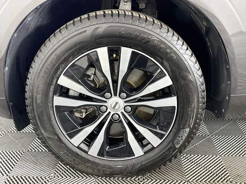 Used 2022 Volvo XC60 T8 Inscription image 37